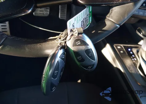 2025 Hyundai Elantra Sel Sport z USA, uszkodzony, nr VIN KMHLM4DG1SU054401